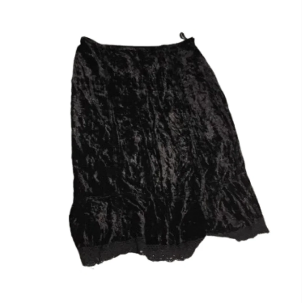 J. Jill Women's Goth Lace Trim Velvet Skirt Sz L Tall